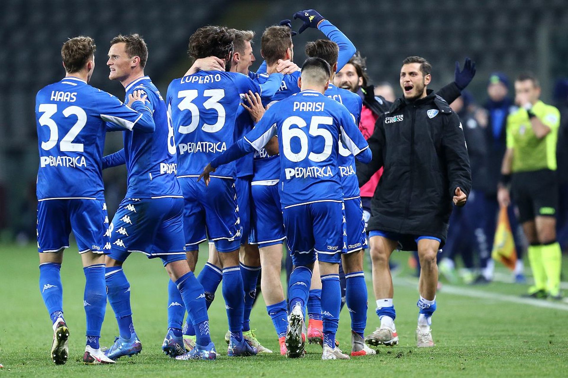 维亚在这个 维亚在这个